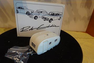 Robeddie Models 1:43 - Modelauto - SMV 12 Caravan, Nieuw