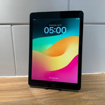 Apple iPad (6th Generation) 32GB Wifi + Cellular - Mobiele, Nieuw