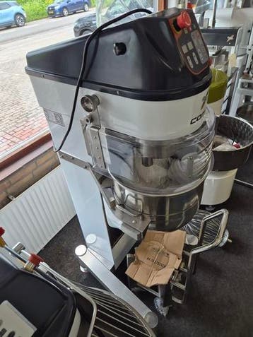 Veiling Boulangerie patisserie inventaris machinery, Gebruikt, Bakkerij en Slagerij