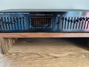 Realistic - 31-9081 Stereo grafische equalizer, Nieuw