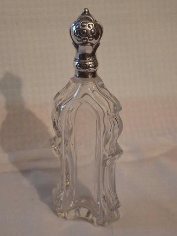 Parfumfles - Antieke Geschulpte kristallen parfum met
