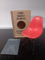 Vitra Design Museum - Charles & Ray Eames - Stoel - DSR -