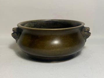 Bronzen wierookvat met leeuwenkop-handgrepen — Xuande-merk -