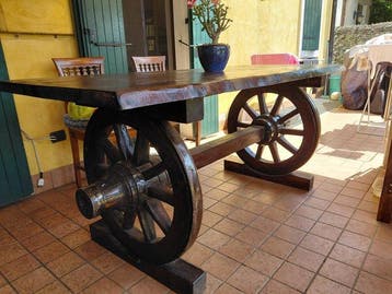 Eettafel - Vurenhout - Antieke wagenradtafel