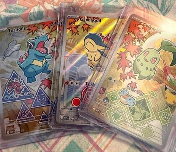 Pokémon - 3 Card - Cyndaquil, Chikorita, Totodile Foil, Full, Hobby en Vrije tijd, Nieuw