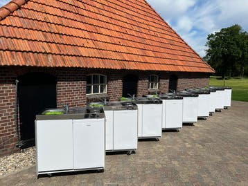 Huur een mobiele noodkeuken - Robuust, compact en op wielen, Nieuw