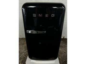 SMEG FAB5RBL5 - Minibar - 34 liter - Zwart, Witgoed en Apparatuur, Verzenden, Zo goed als nieuw