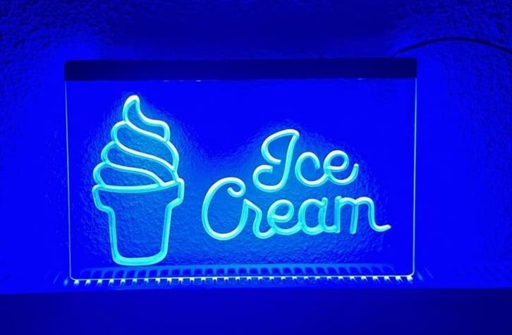Ijssalon ijs neon bord lamp LED verlichting reclame lichtbak, Verzamelen, Merken en Reclamevoorwerpen, Nieuw, Verzenden