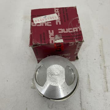 Ducati Pantah 500 piston - 066047400, Motoren, Ophalen of Verzenden, Gebruikt
