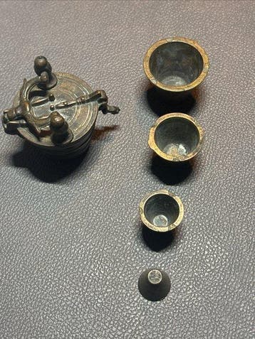 Balans of weegschaal - Brons - Antique Bronze Weight Set, Antiek en Kunst