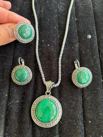 Malachiet sieraden set - halsketting, oorbellen, ring- 40 g