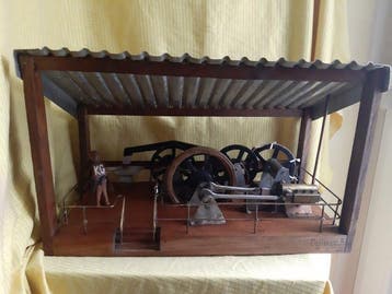 Stoommachine - Hout - 1940-1950 - Het werk van een gevangene