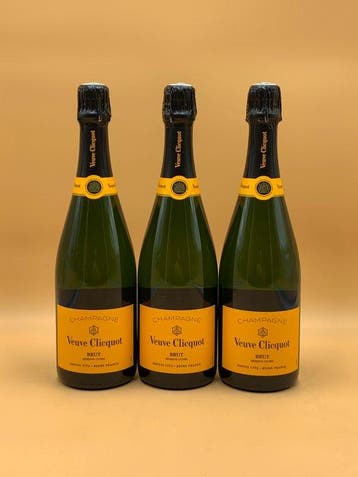 Veuve Clicquot, Réserve Cuvée - Champagne Brut - 3 Flessen, Nieuw