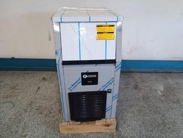 Iceinox ijsblokjesmachine ICE 30 - B39 x D60 x H73 cm - 30, Gebruikt