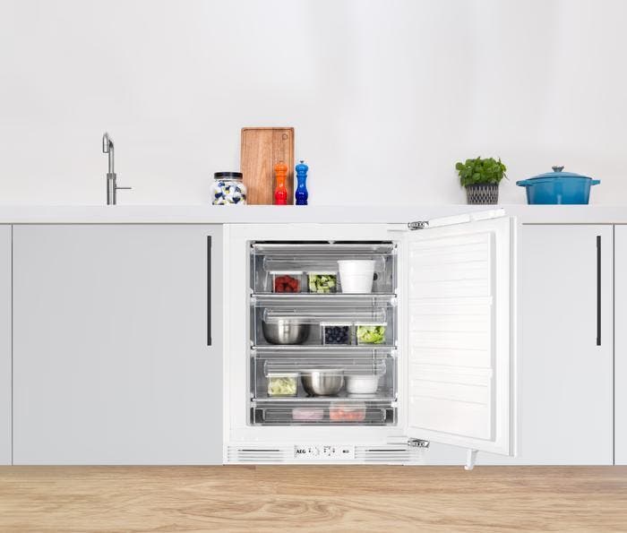 AEG OAB6I82EF onderbouw vriezer, Witgoed en Apparatuur, Vriezers en Diepvrieskisten, Inbouw, Vrieskast, Nieuw, 85 tot 120 cm, 60 tot 90 cm