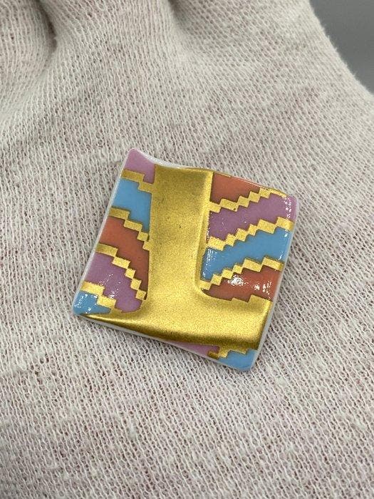 Porselein - Broche - 1980, Antiek en Kunst, Antiek | Glas en Kristal