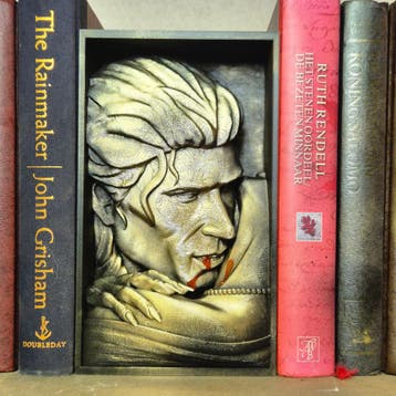 Vampire bite book nook for Horror Fans bookshelf decor gift, Verzenden, Nieuw