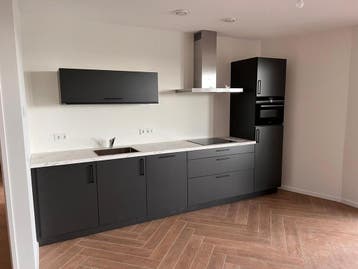 Te huur: Appartement Maasschriksel in Venlo, Huizen en Kamers, Huizen te huur, Limburg, Appartement, Venlo