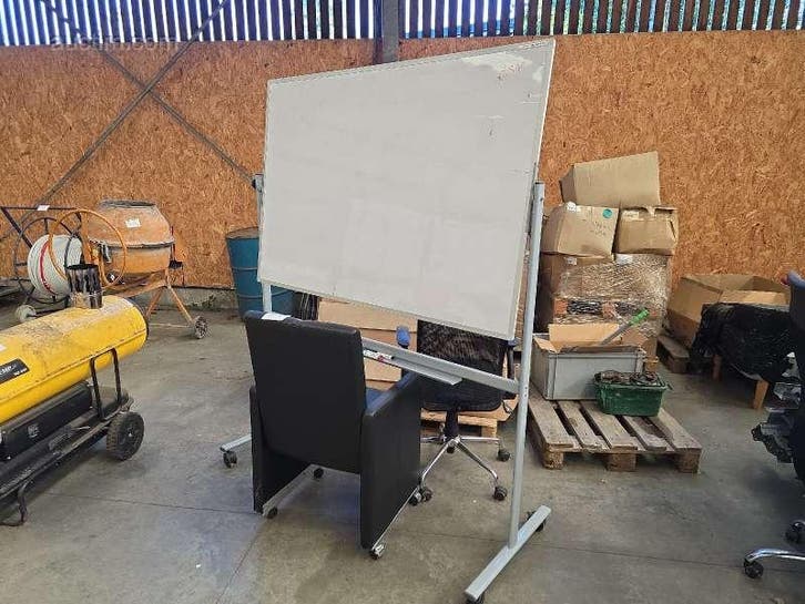 Partij divers meubilair, Doe-het-zelf en Verbouw, Zonnepanelen en Toebehoren, Ophalen