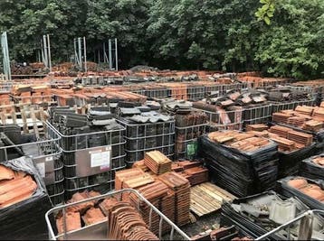 Grote voorraad dakpannen nokvorsten gevelpannen betonplaten, Gebruikt, Verzenden, 15 m² of meer, Dakpannen