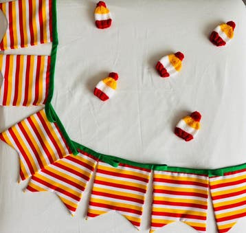 Oeteldonk stoffen vaandelvlaggenlijn - Atelier Baks, Ophalen of Verzenden, Nieuw, Versiering, Carnaval
