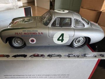 CMC 1:18 - Model sportwagen - Mercedes-Benz 300 SL Carrera, Nieuw