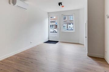 Appartement Laan van Nieuw-Guinea in Utrecht, Huizen en Kamers, Huizen te huur, Utrecht-stad, Via bemiddelaar, Appartement, Utrecht