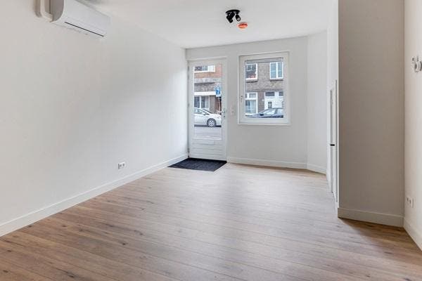 Appartement Laan van Nieuw-Guinea in Utrecht, Huizen en Kamers, Huizen te huur, Via bemiddelaar, Utrecht-stad, Appartement