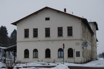Treinstation van Oelnitz  Vogtland met + + + + mogelijkheden, Overige soorten, Oelnitz Vogtland, Duitsland, Verkoop zonder makelaar