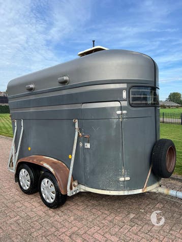 Polyester 2-paards paardentrailer / foodtrailer!, Ophalen, Zo goed als nieuw, Polyester, 2-paards trailer