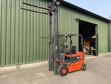 Nissan elektrische heftruck 2500 kg Batterij uit 2013!, Ophalen, Heftruck, 2000 tot 3000 kg, Nissan