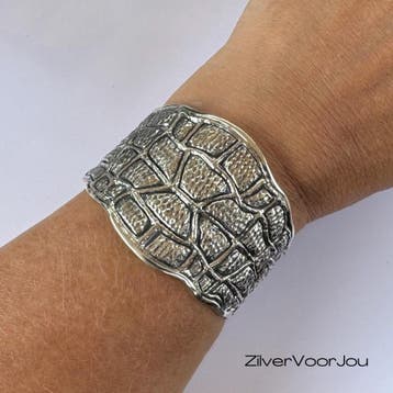 Zilveren brede slangenprint klemarmband, Verzenden, Nieuw, Zilver