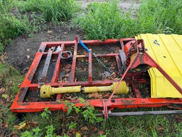 Weidebloter Machine - Mechanisch Defect - Bieden, Ophalen, Maaier