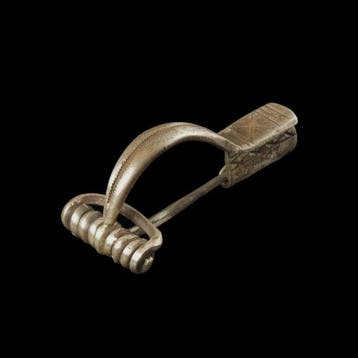 Oud-Romeins Zilver Fibula, met X-tekendecoratie