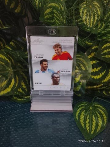 Leaf 2024 | Lamine Yamal | Lionel Messi | Pelé | Card Triple, Nieuw