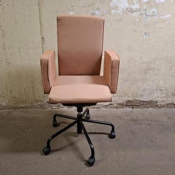 17x Bulo Pub en Club Bureaustoel Roze Gebruikt, Ergonomisch, Gebruikt, Roze, Bureaustoel