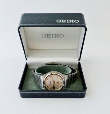 Seiko - Vintage Seiko 5 Automatic 7009-3170 White/Silver