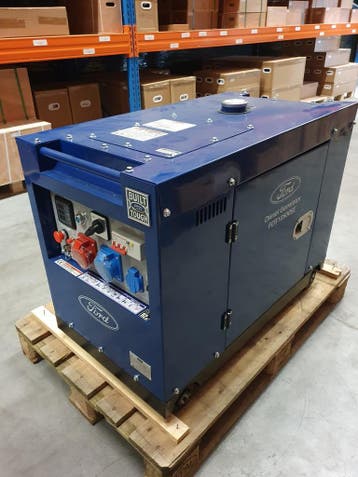 Ford diesel generator met lichte transport schade, Doe-het-zelf en Verbouw, Aggregaten, Nieuw, Ophalen of Verzenden, 5 tot 10 kVA