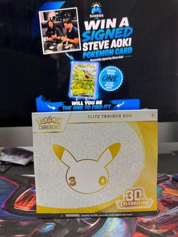 Pokémon - 1 Elite trainer box - Pokémon 30th Celebration, Nieuw