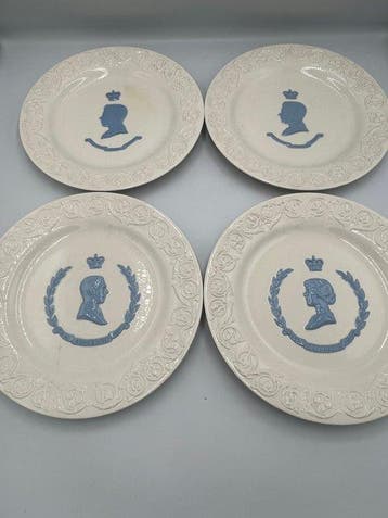 Wedgwood - Schotel (4) - Beenderporselein - VK Kroningspl. -, Antiek en Kunst