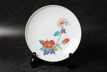 Bloeiende Tak – Kakiemon XIV Nishiki-de Mukuge Schotel -