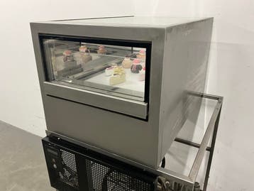Patisserieën Gebaksvitrine mobiel gekoeld presentatie meubel, Ophalen of Verzenden, Gebruikt, Bakkerij en Slagerij