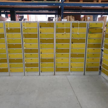10-deurs Wesjon lockerkast voor laptops MET SCHADES - 180x50, Huis en Inrichting, Kasten | Lockerkasten, Ophalen of Verzenden