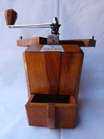 Peugeot - Koffiemolen - Broers - hout en staal