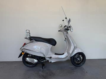 Vespa Sprint Snor 35km/h, BWJ 2020, Champagne Mist, Gebruikt, Ophalen of Verzenden, Benzine, Maximaal 25 km/u