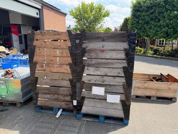 8 zware pallets 120x100 cm + 16 houten opzetranden, Ophalen
