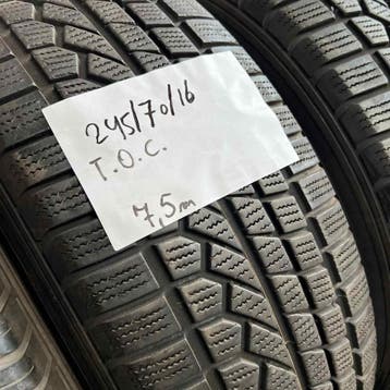 2 x Toyo Open Country 245-70-16 Winterbanden 7,5mm, 16 inch, Band(en), Personenwagen, Gebruikt