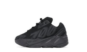 Yeezy Boost 700 MNVN Black (Infant), Nieuw