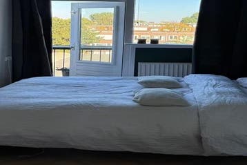 Appartement Statenweg in Rotterdam, Huizen en Kamers, Rotterdam, Via bemiddelaar, Appartement, Rotterdam