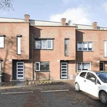 Huis in Hellevoetsluis gevonden voor €2150,- pm, 50 m² of meer, Overige regio's